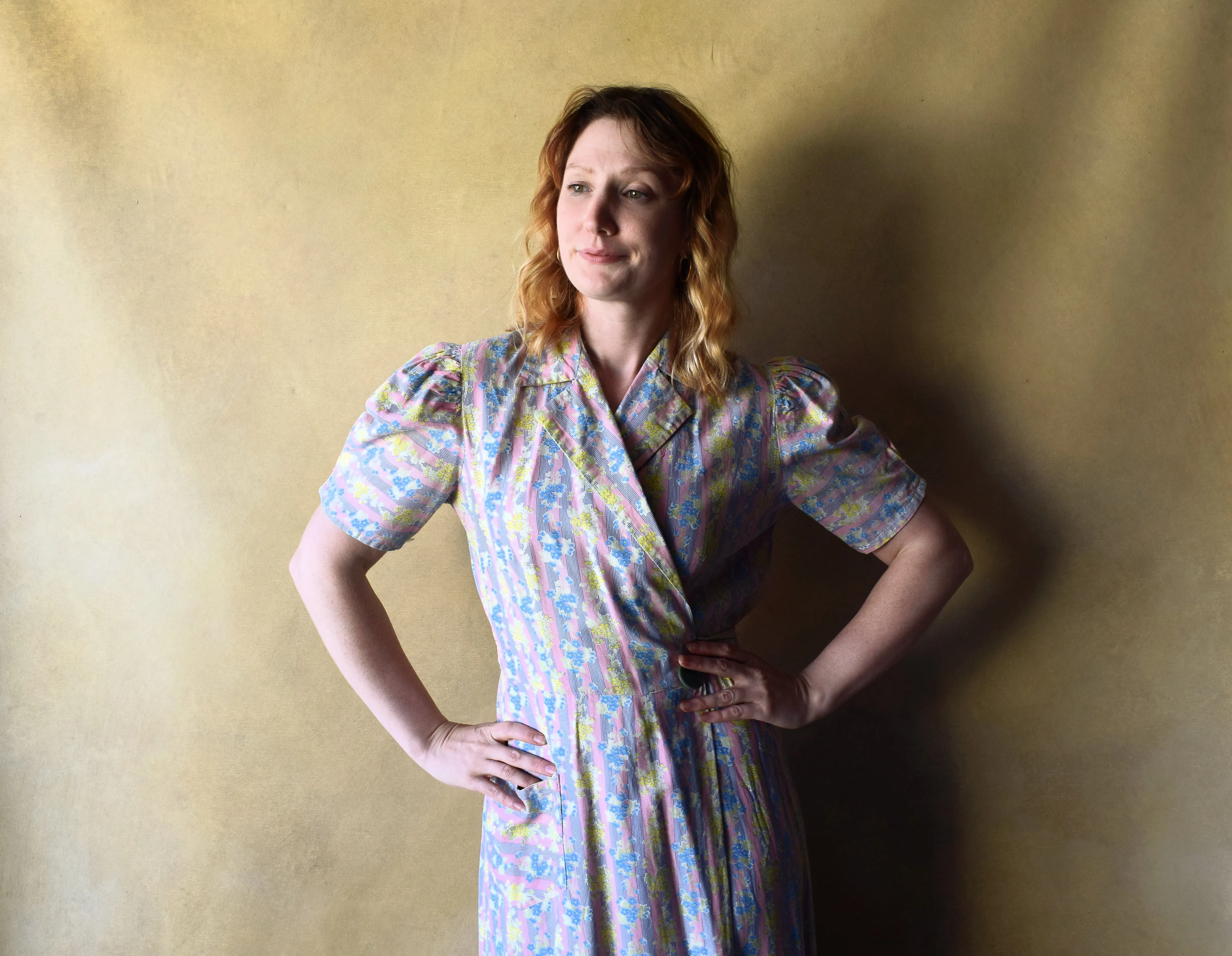 1930s dressing gown . vintage 30s house dress . size xs to s/m