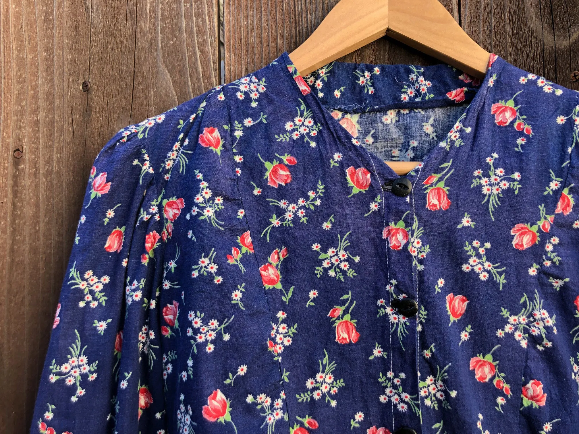 1930s feedsack top . vintage 30s blouse . size s to m