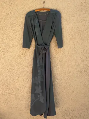 1940s Hand Printed ‘Trade Wind Hawaiian Sportswear of Honolulu' Rayon Crepe Dress