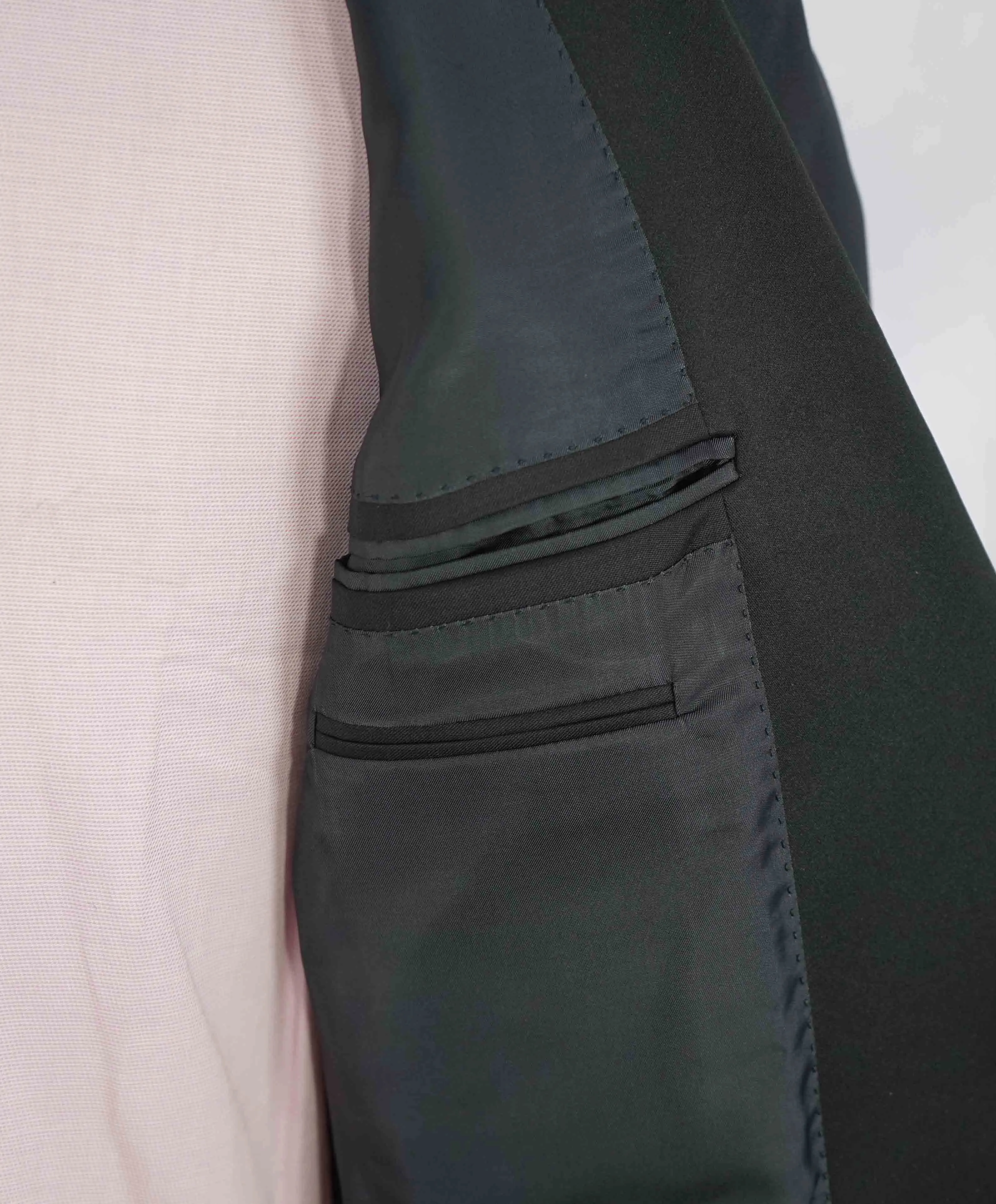 $3,995 ERMENEGILDO ZEGNA -"MICRONSPHERE MILA" PEAK LAPEL Tuxedo - 38R