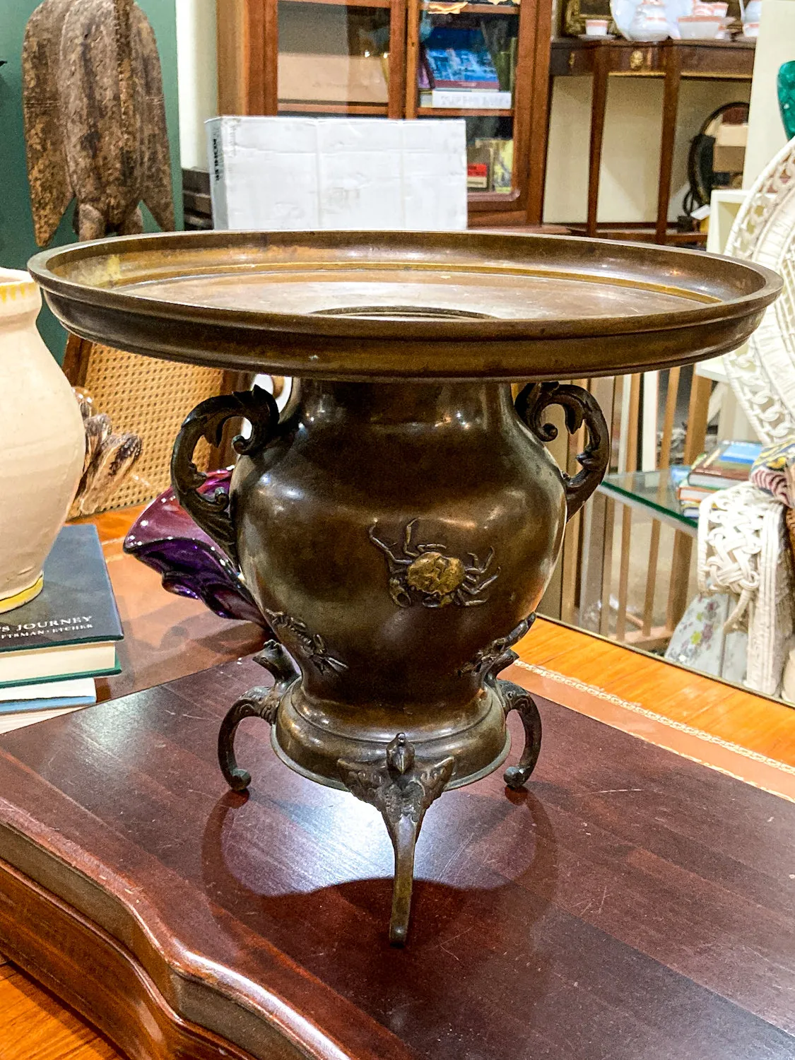 Antique Japanese Yoshimasa Bronze Crab Ocean Motif Ikebana Vase