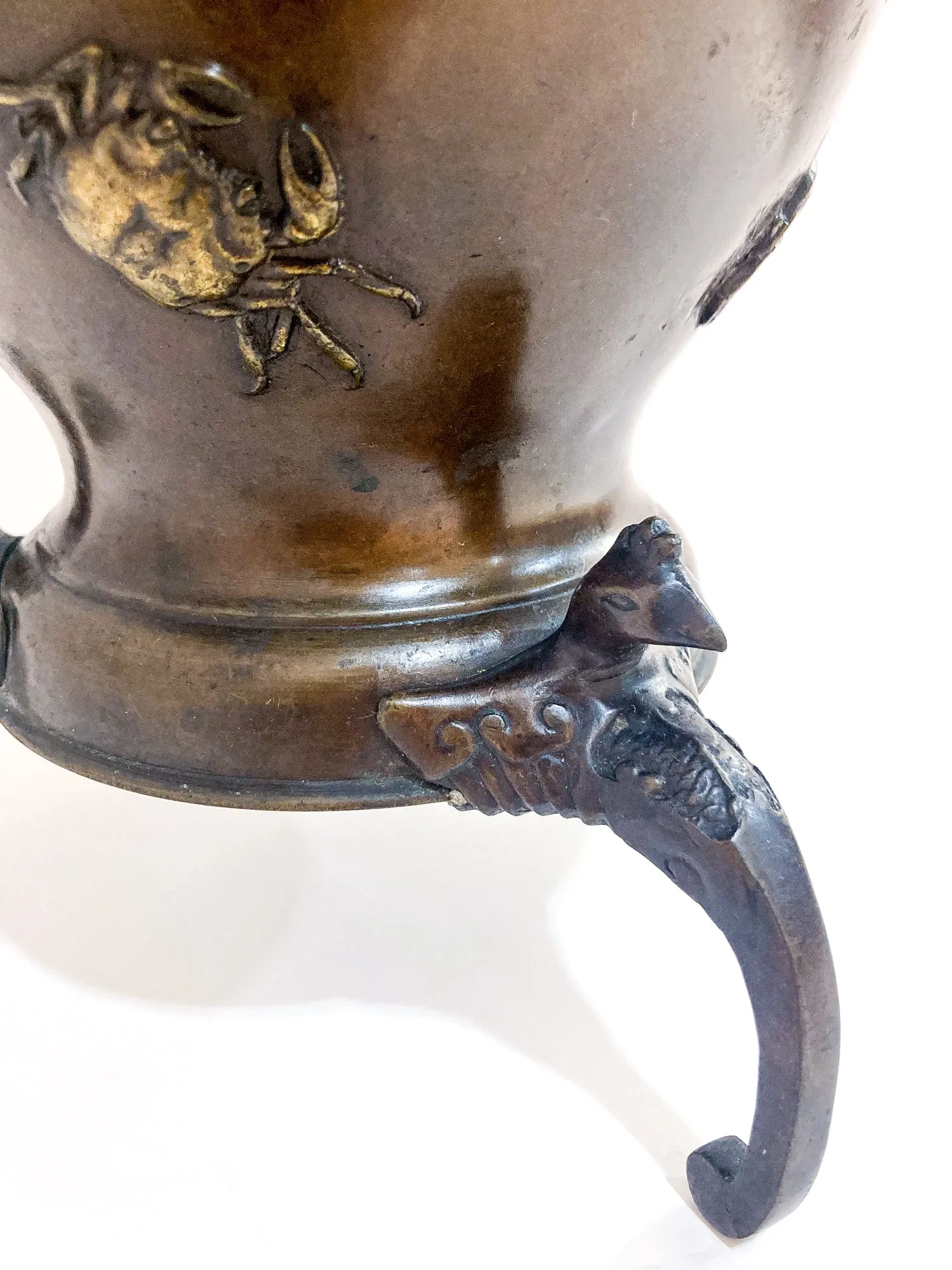 Antique Japanese Yoshimasa Bronze Crab Ocean Motif Ikebana Vase