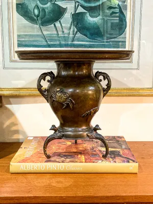 Antique Japanese Yoshimasa Bronze Crab Ocean Motif Ikebana Vase
