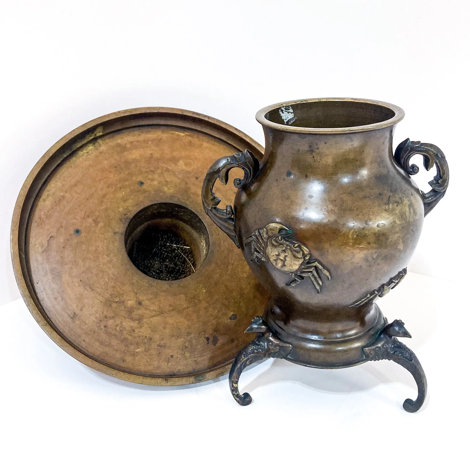 Antique Japanese Yoshimasa Bronze Crab Ocean Motif Ikebana Vase