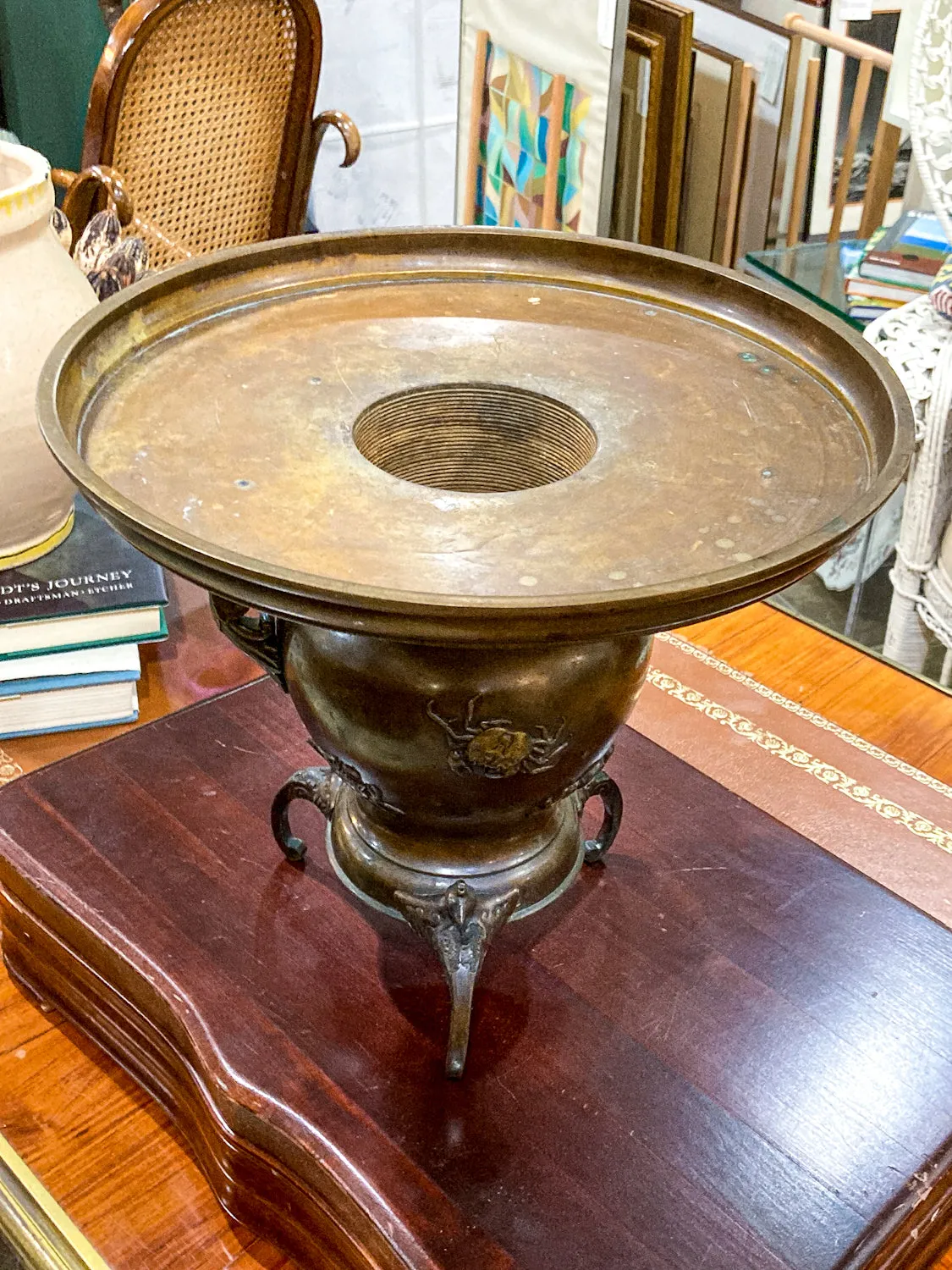 Antique Japanese Yoshimasa Bronze Crab Ocean Motif Ikebana Vase