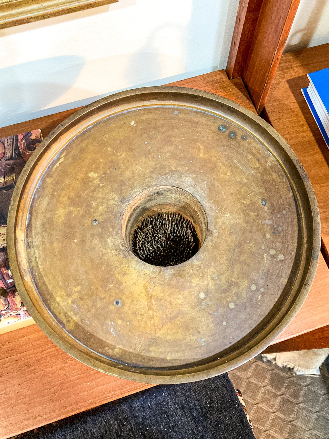 Antique Japanese Yoshimasa Bronze Crab Ocean Motif Ikebana Vase