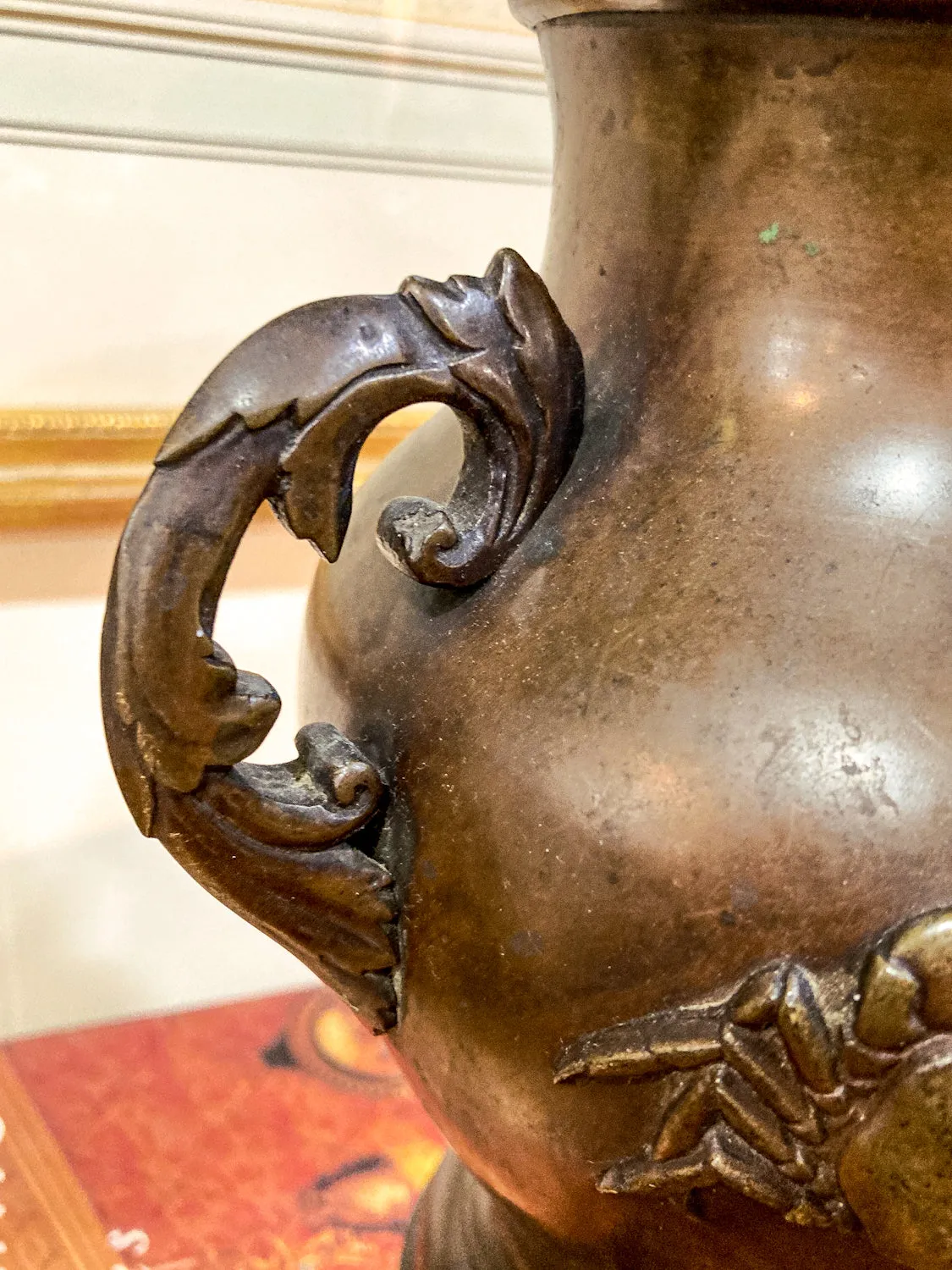 Antique Japanese Yoshimasa Bronze Crab Ocean Motif Ikebana Vase