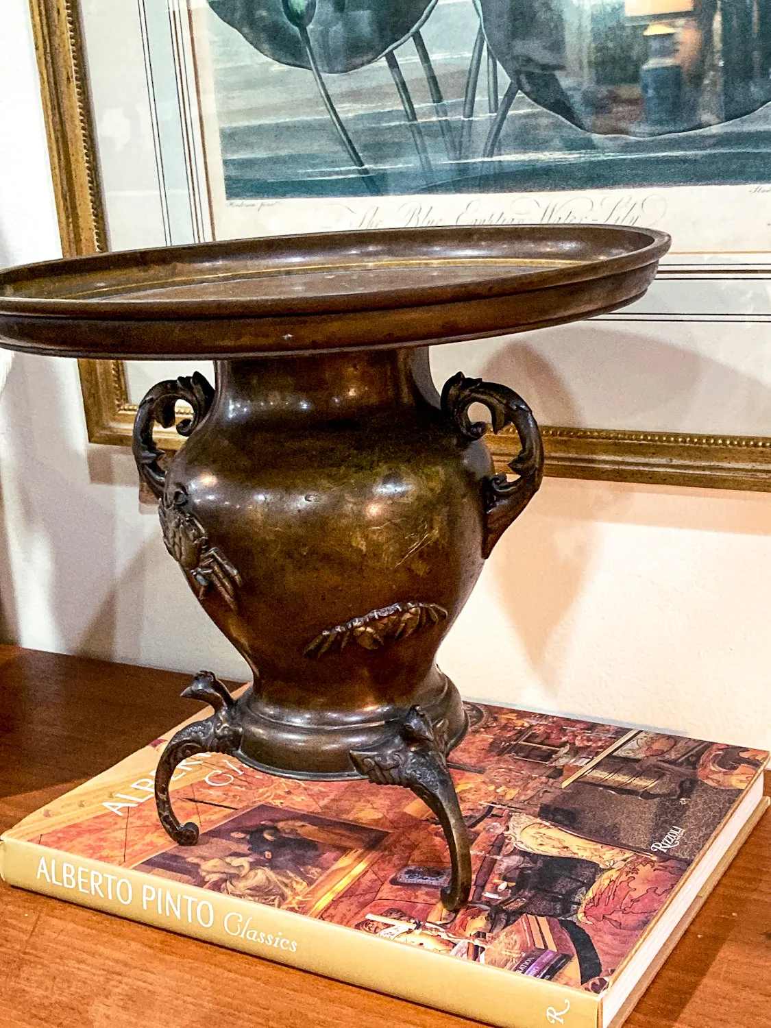 Antique Japanese Yoshimasa Bronze Crab Ocean Motif Ikebana Vase