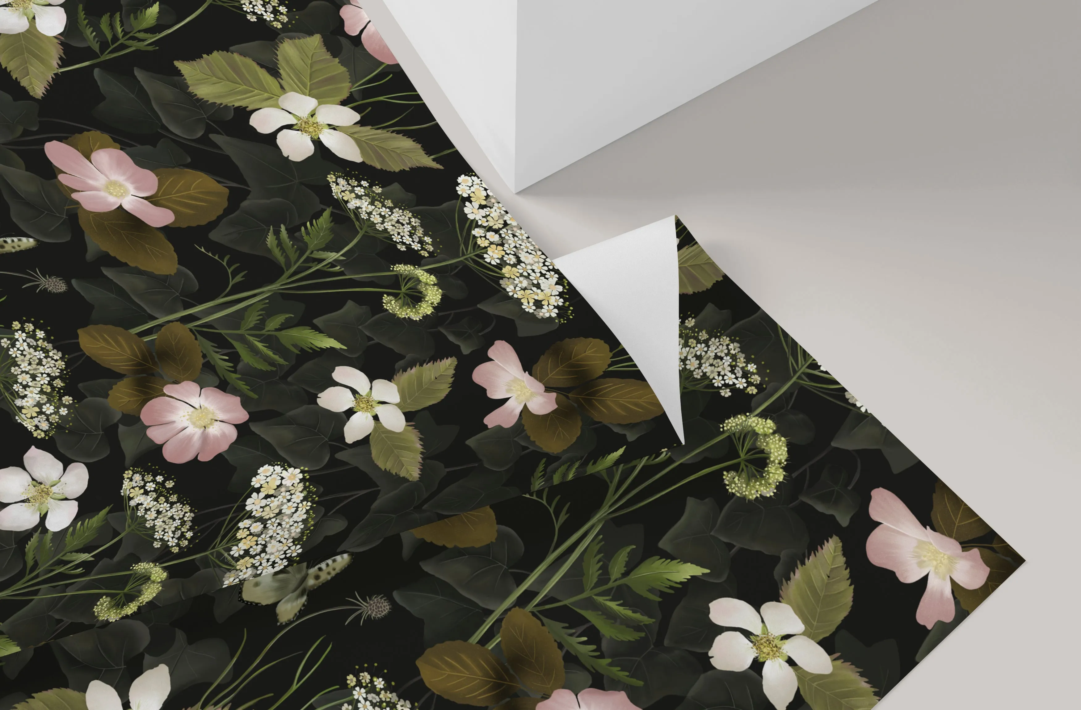 Bramble Floral Wrapping Paper in Evergreen - 5 Sheets