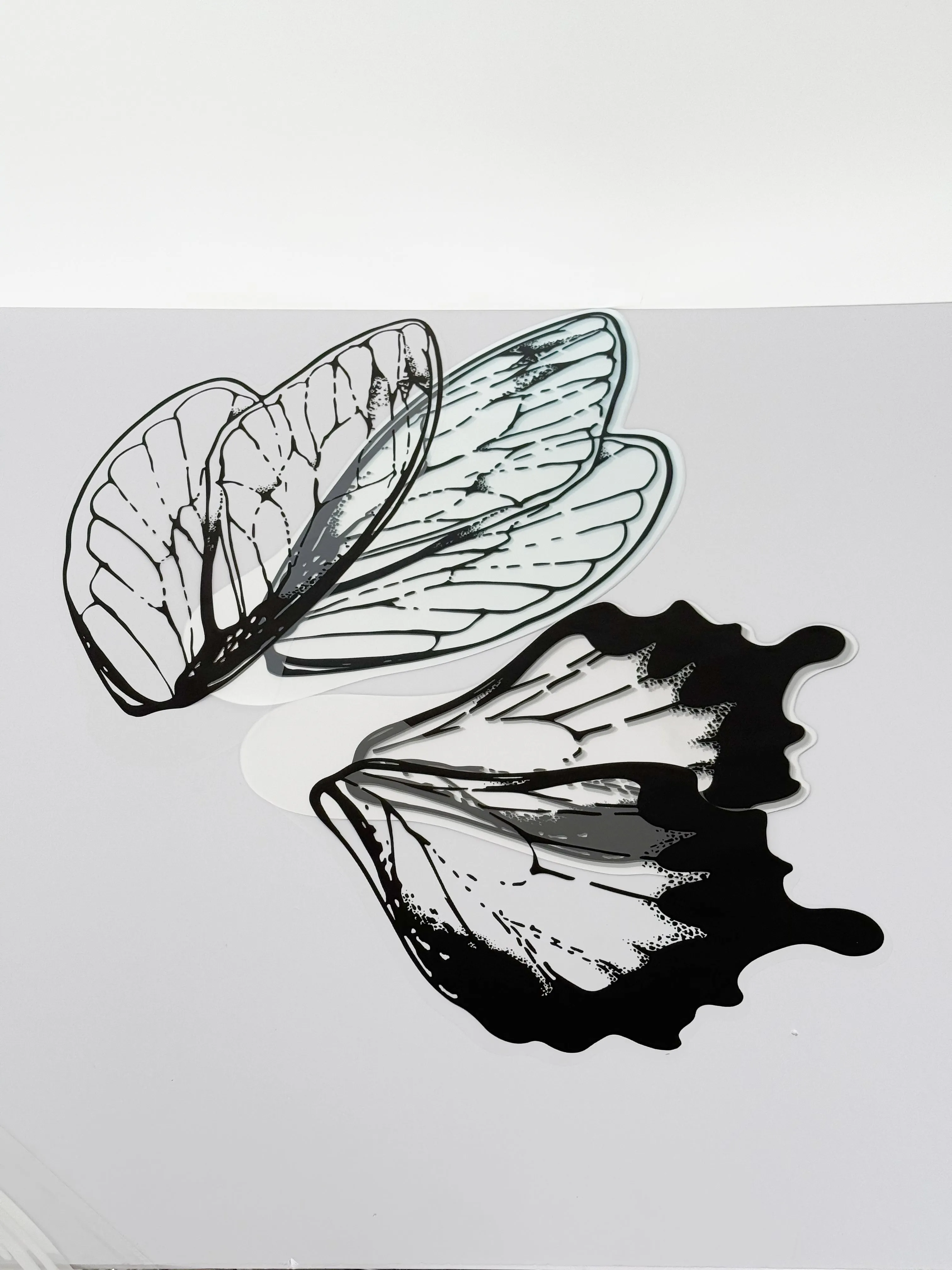 Butterfly Wing Flower Wrapping Paper – Elegant Crystal Finish (20 Sets)