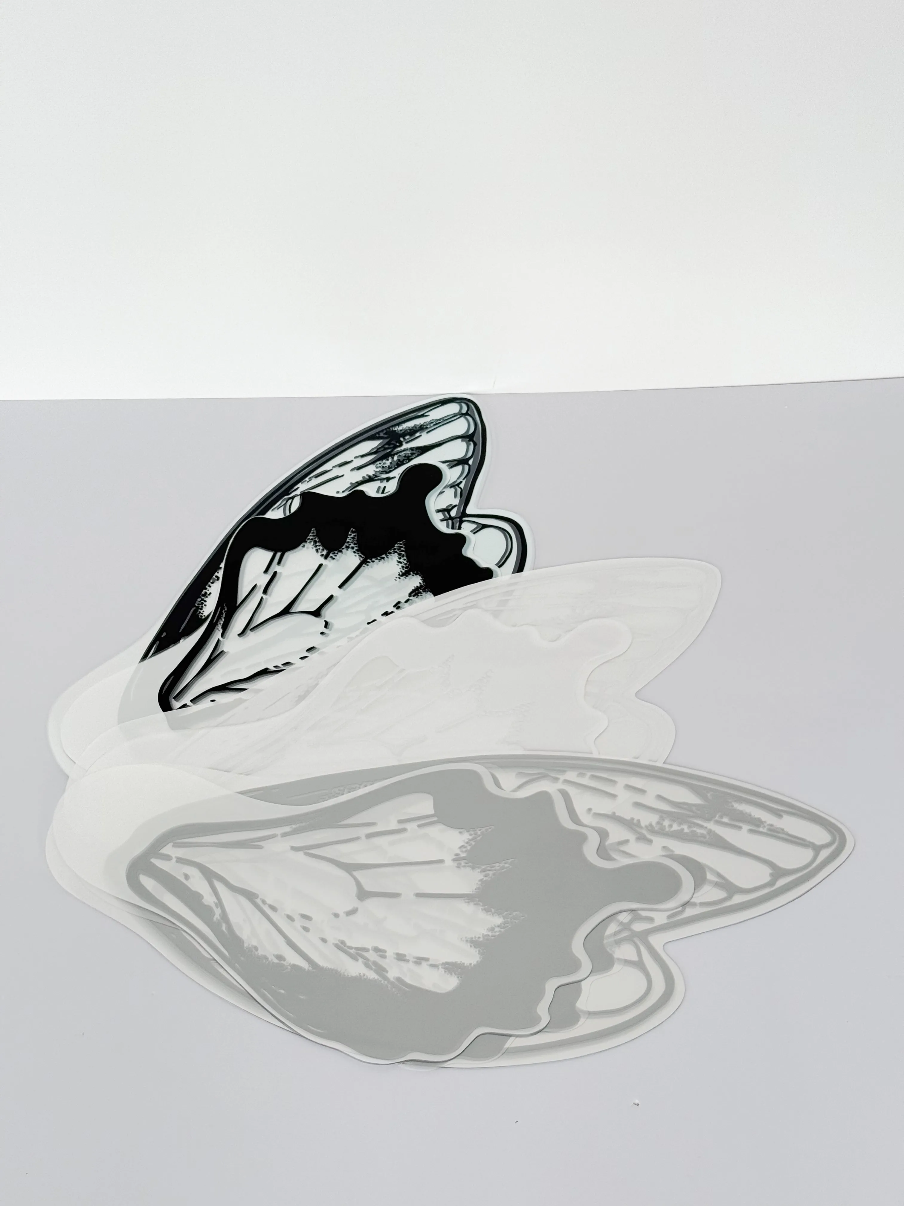 Butterfly Wing Flower Wrapping Paper – Elegant Crystal Finish (20 Sets)
