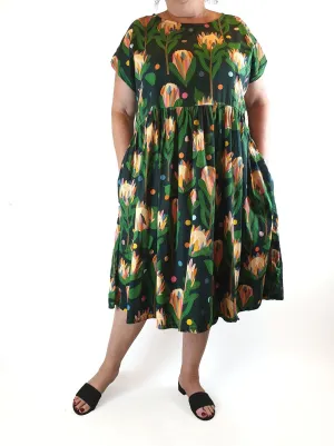 Curvature floral print dress size S (fits size 16-18)