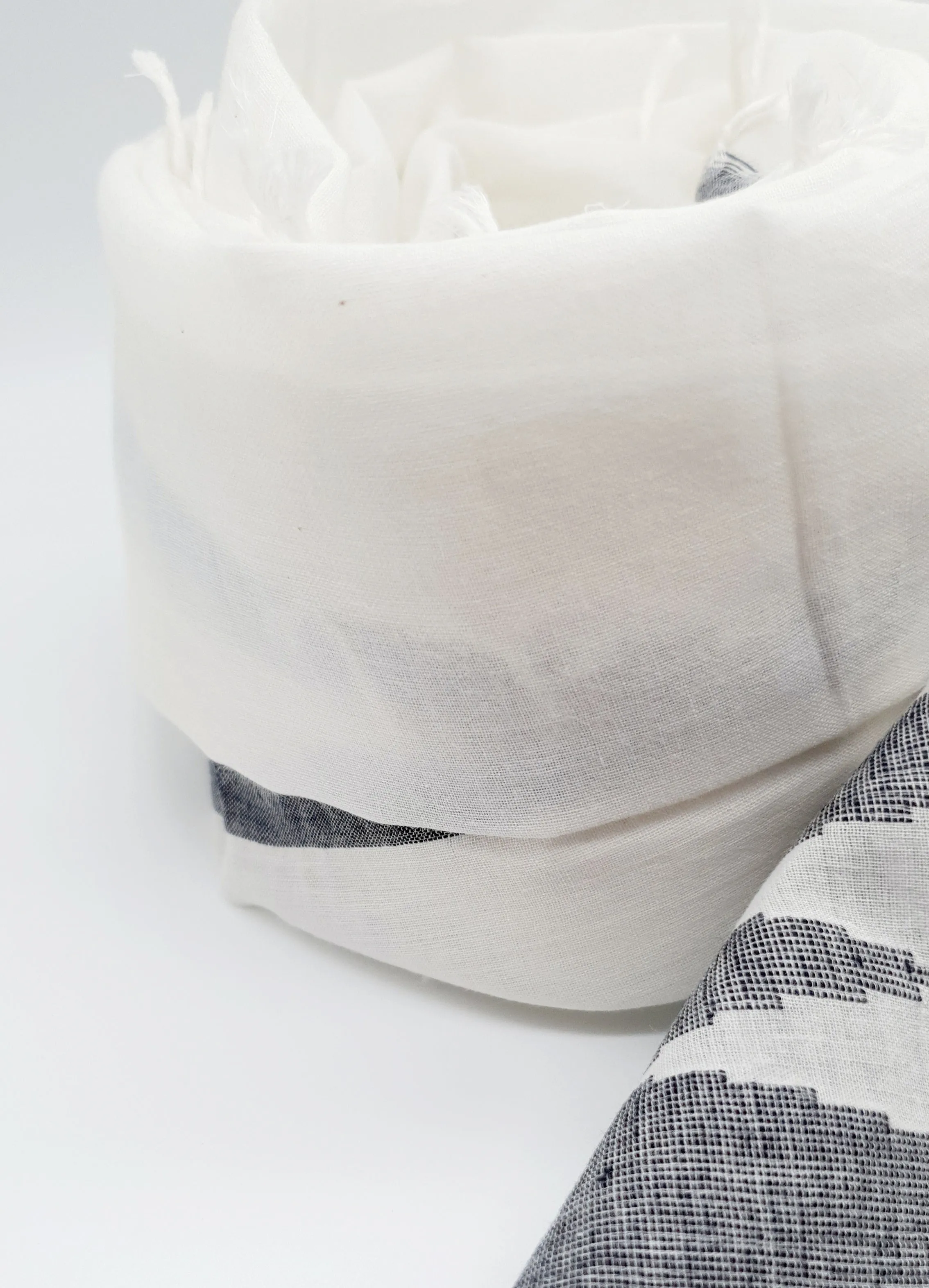 Dark Grey/Off White Graphic Scarf