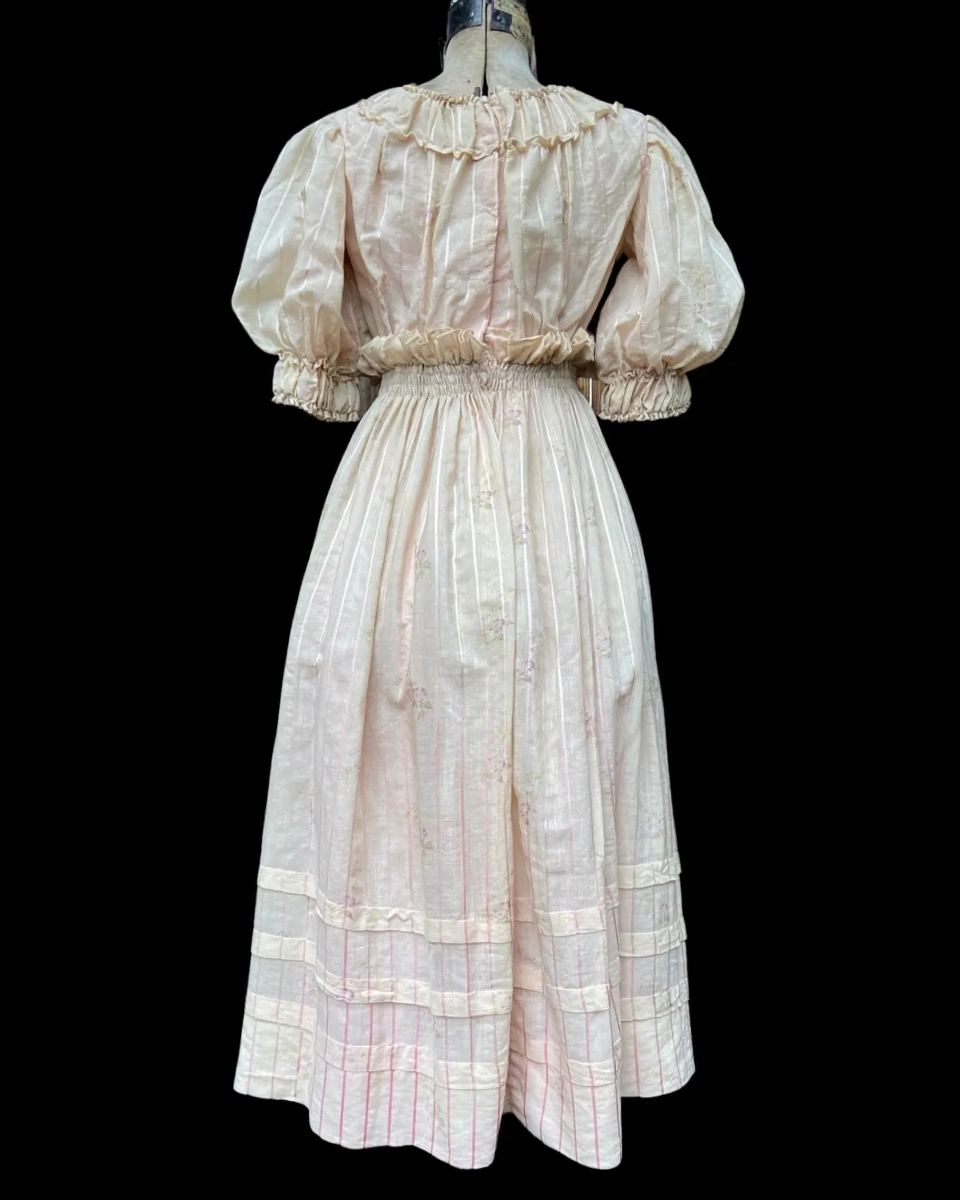Edwardian Fine Printed Cotton Muslin Pouf Sleeve Dress