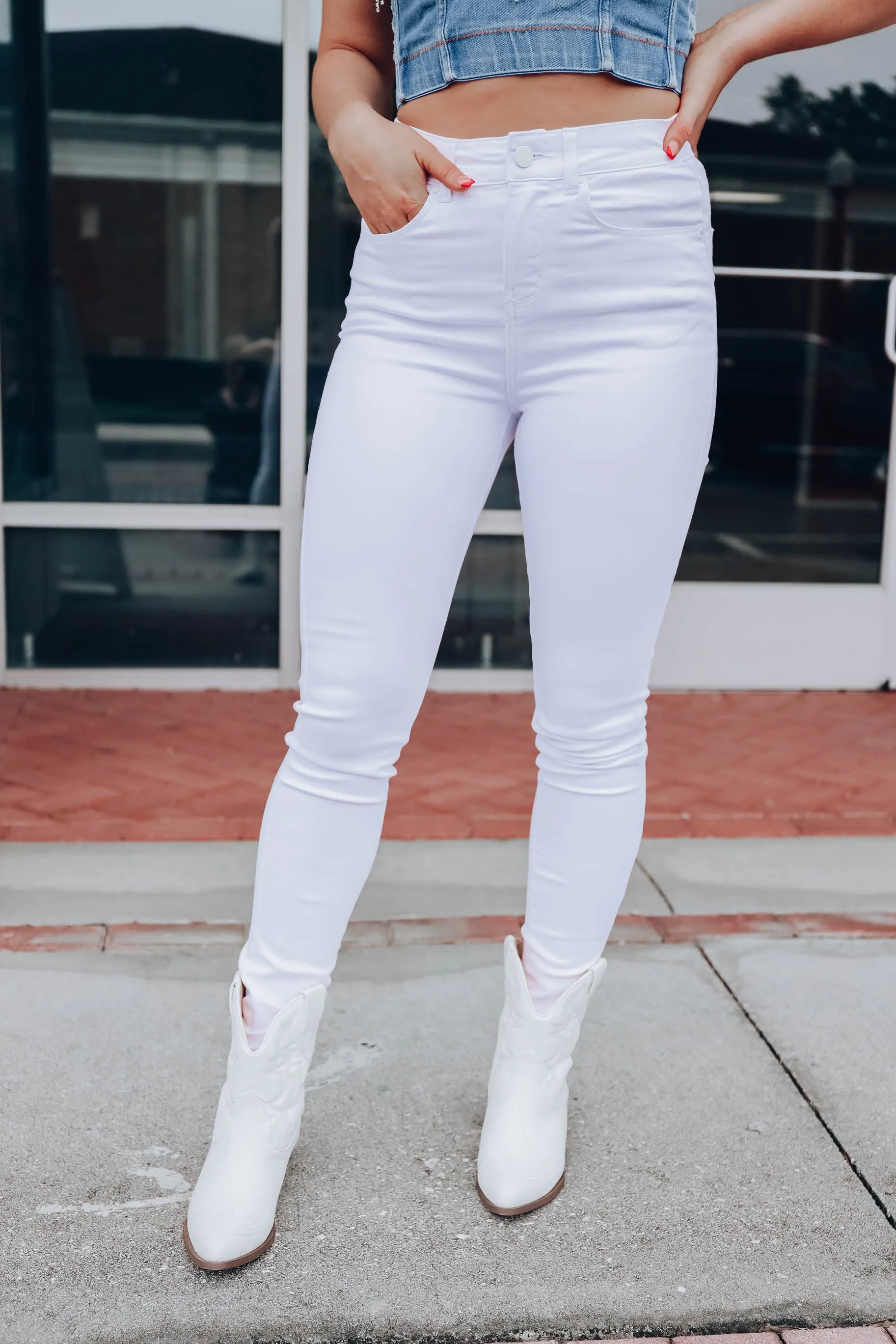 Evelyn High Rise Skinny Jean - White
