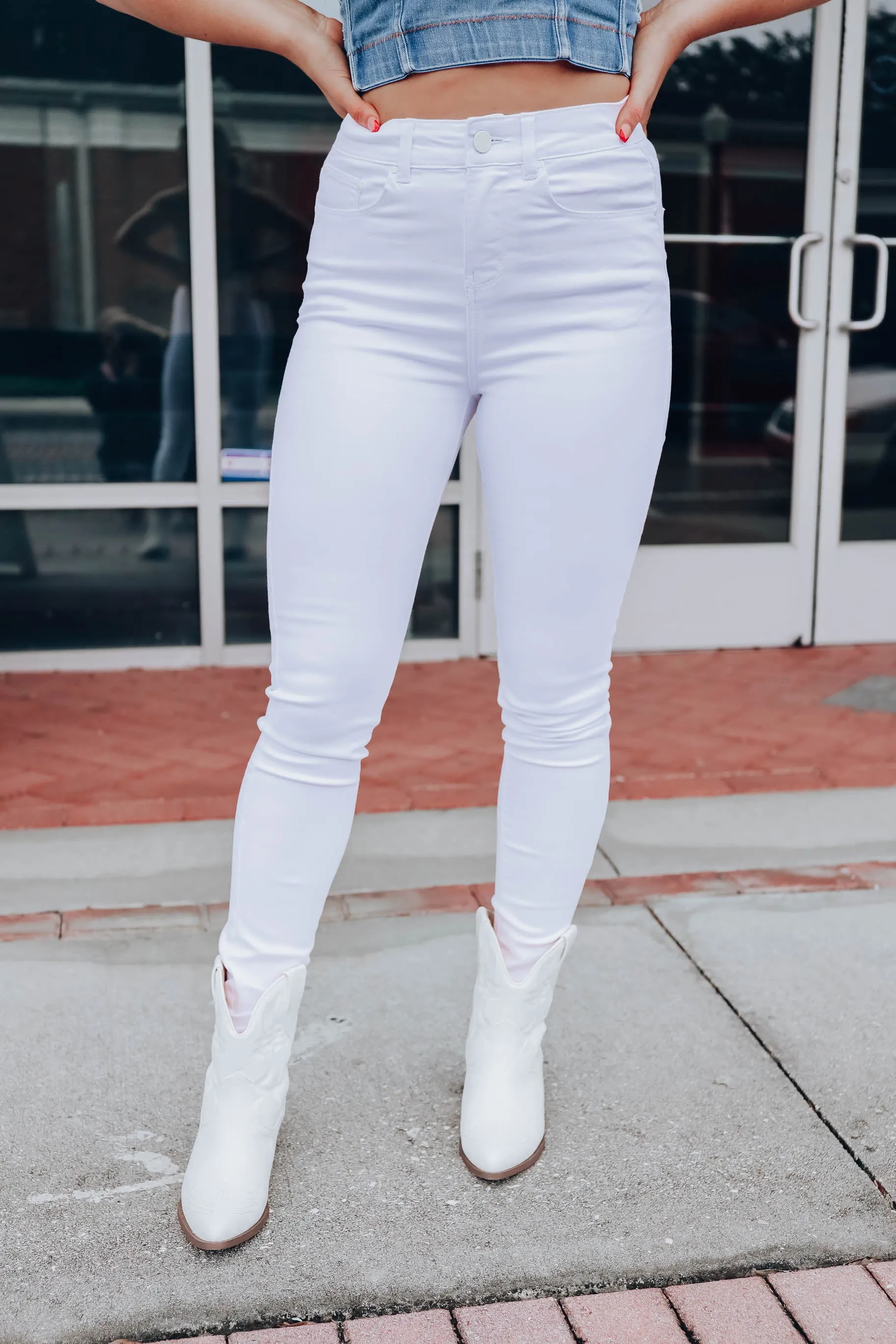 Evelyn High Rise Skinny Jean - White