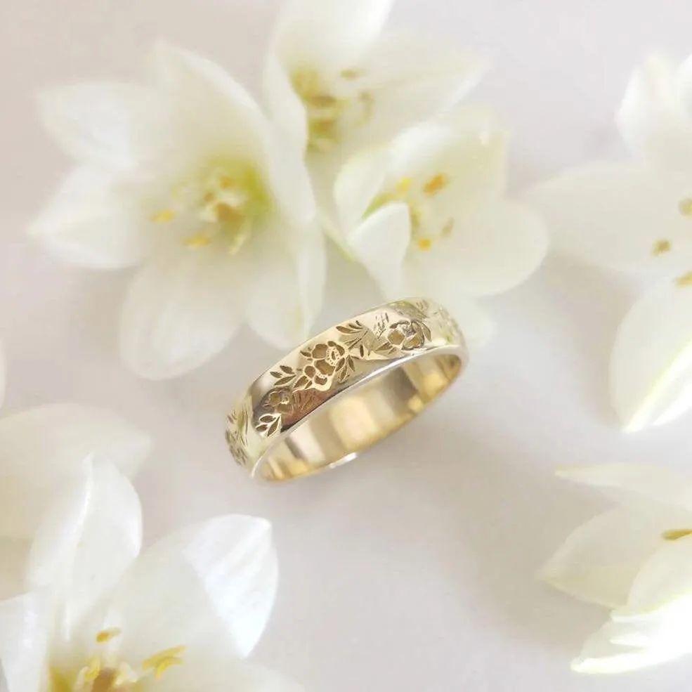 Floral wedding band, 14k gold vintage style floral ring