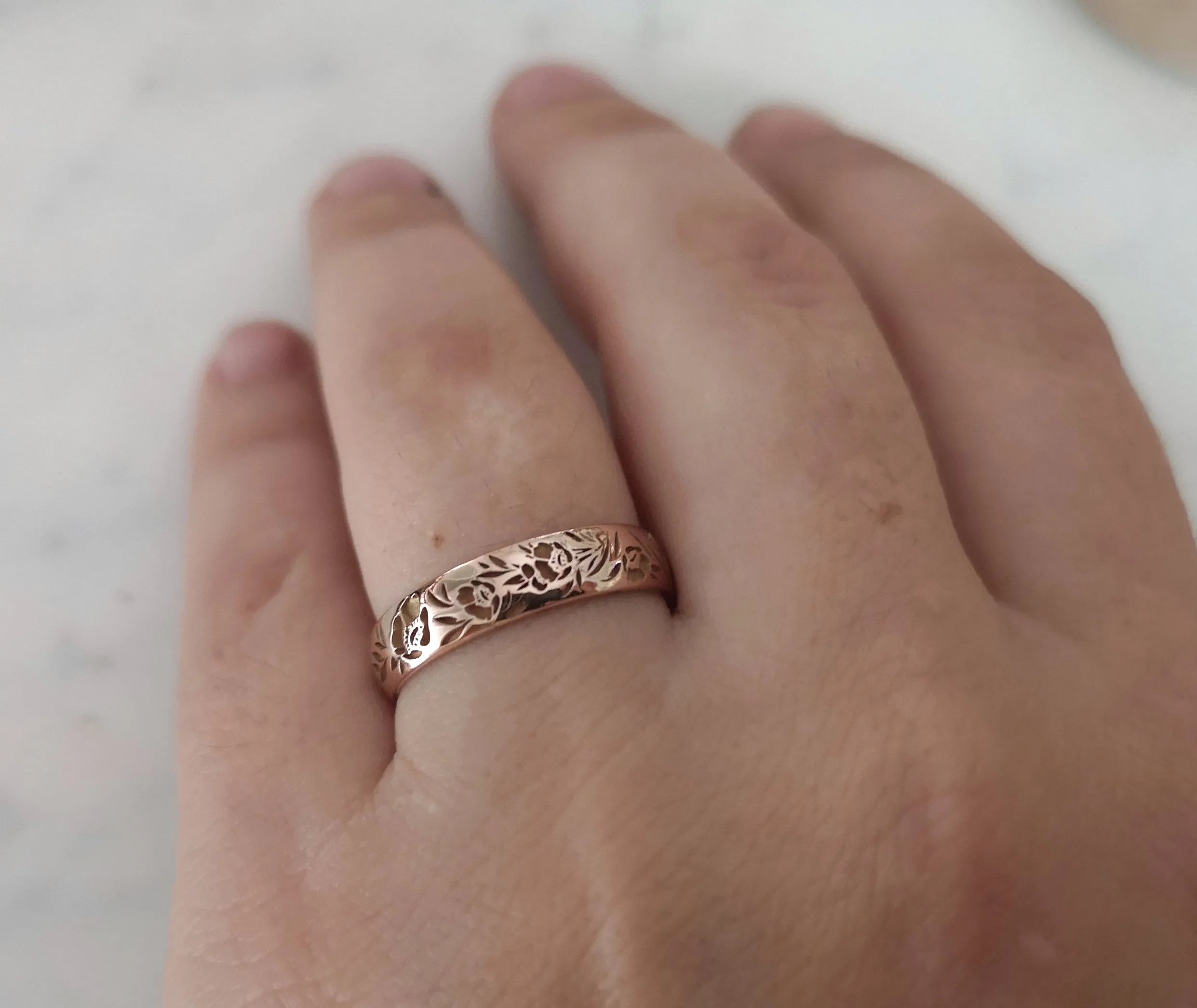 Floral wedding band, 14k gold vintage style floral ring