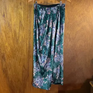 FREE PEOPLE Floral Velour Skirt Sz M NWT