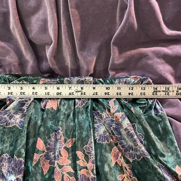 FREE PEOPLE Floral Velour Skirt Sz M NWT