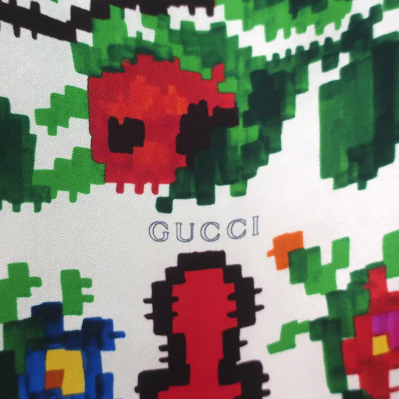 Gucci Needlepoint Floral Print Scarf Red/White Silk Twill NEW
