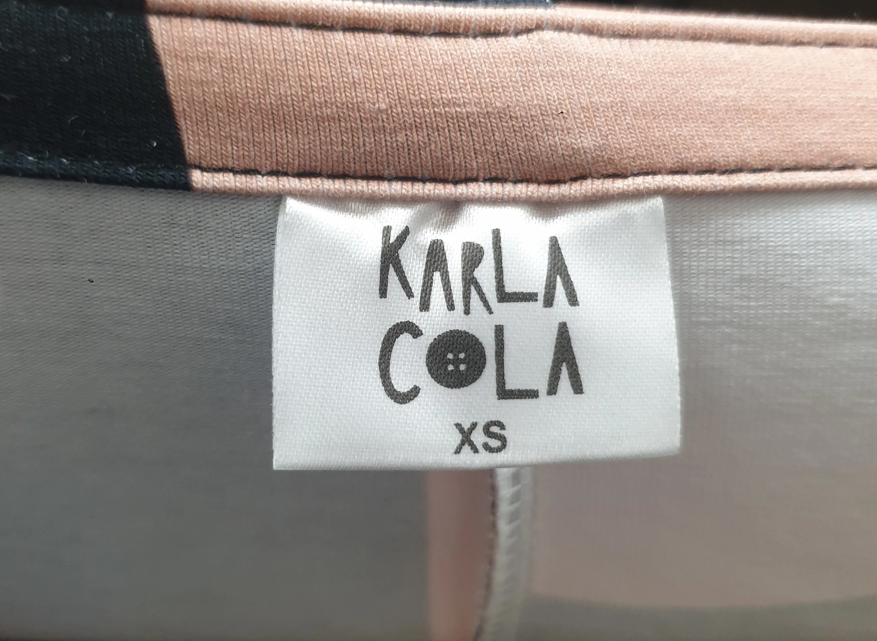 Karla Cola fun print half sleeve dress size XS, best fits 8