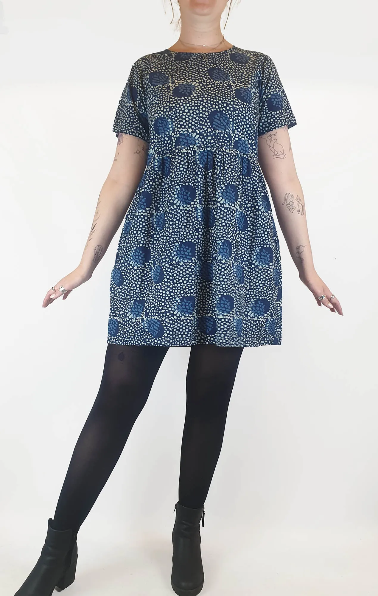 Karma East blue spotty tee shirts style dress size M