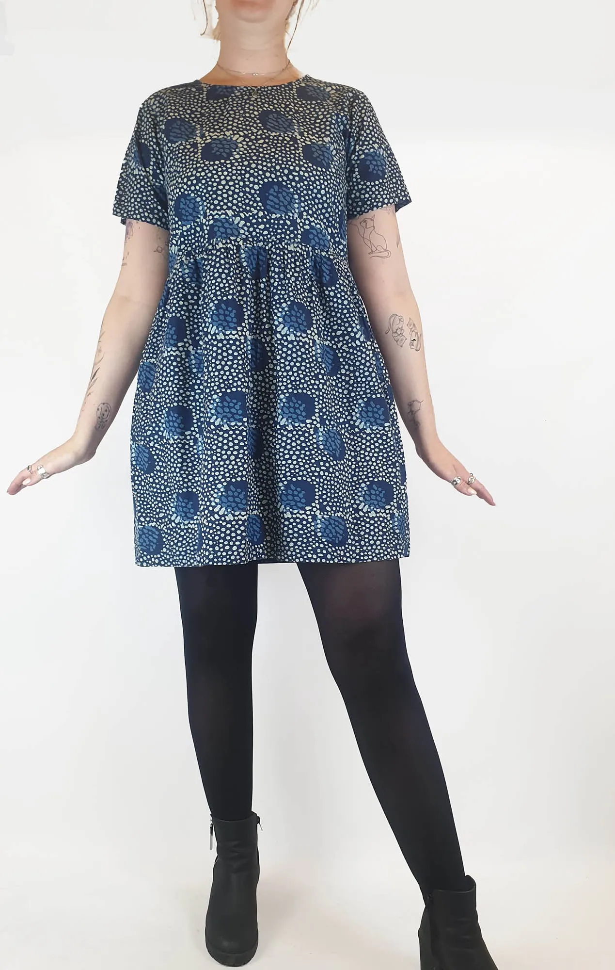 Karma East blue spotty tee shirts style dress size M