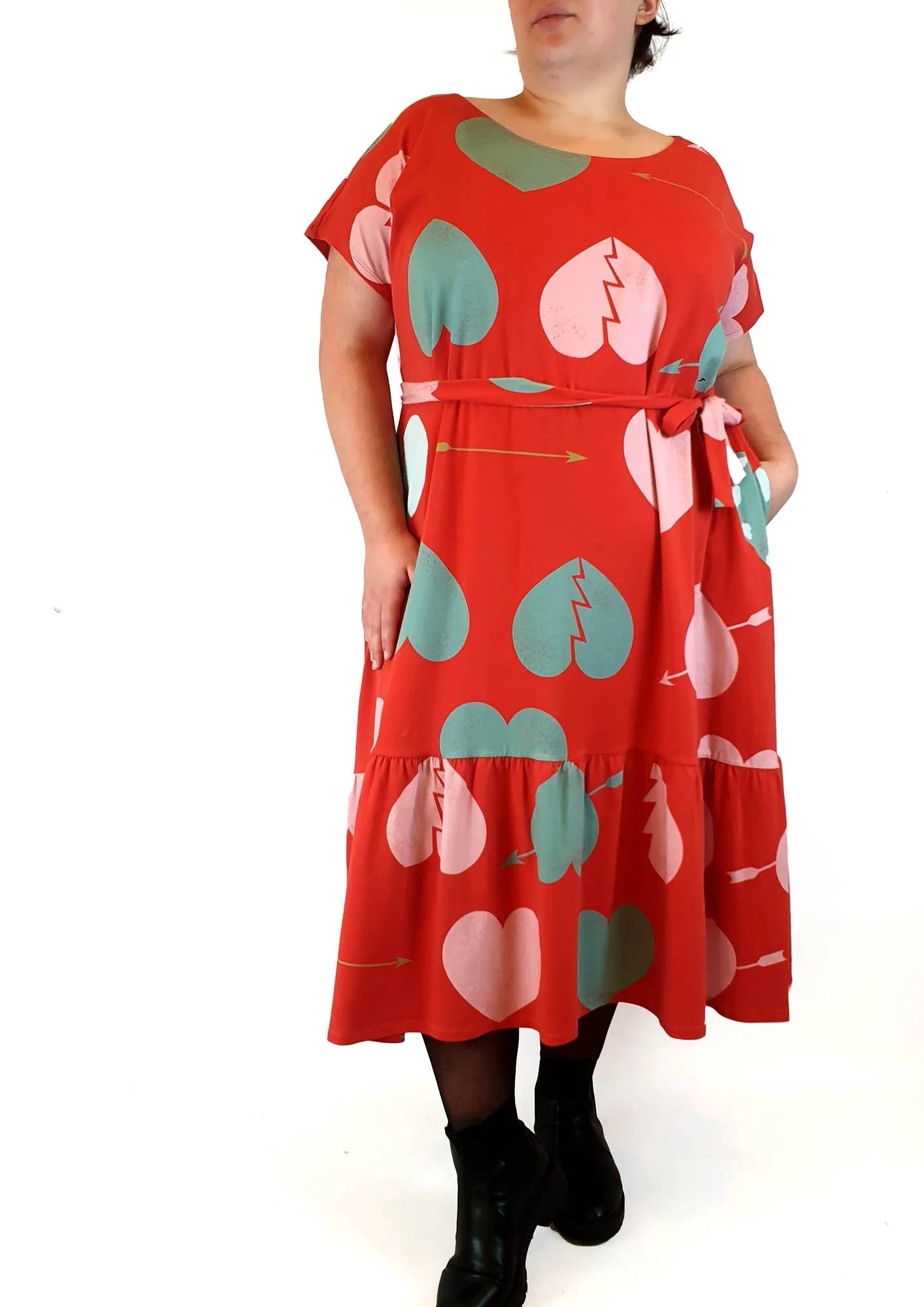 Made590 red heart print dress size 3X