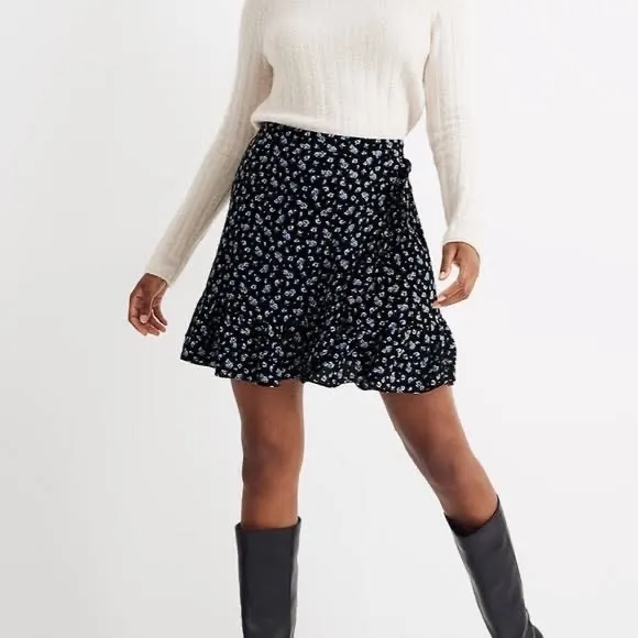 Madewell Ruffle-Wrap Mini Skirt in Baby’s Breath (00)