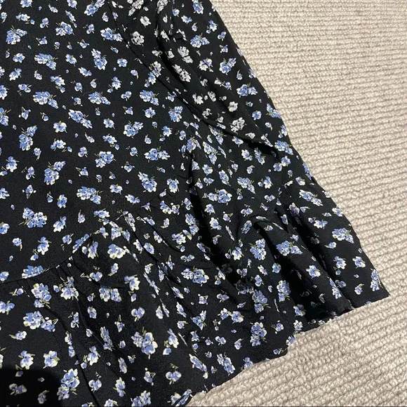 Madewell Ruffle-Wrap Mini Skirt in Baby’s Breath (00)