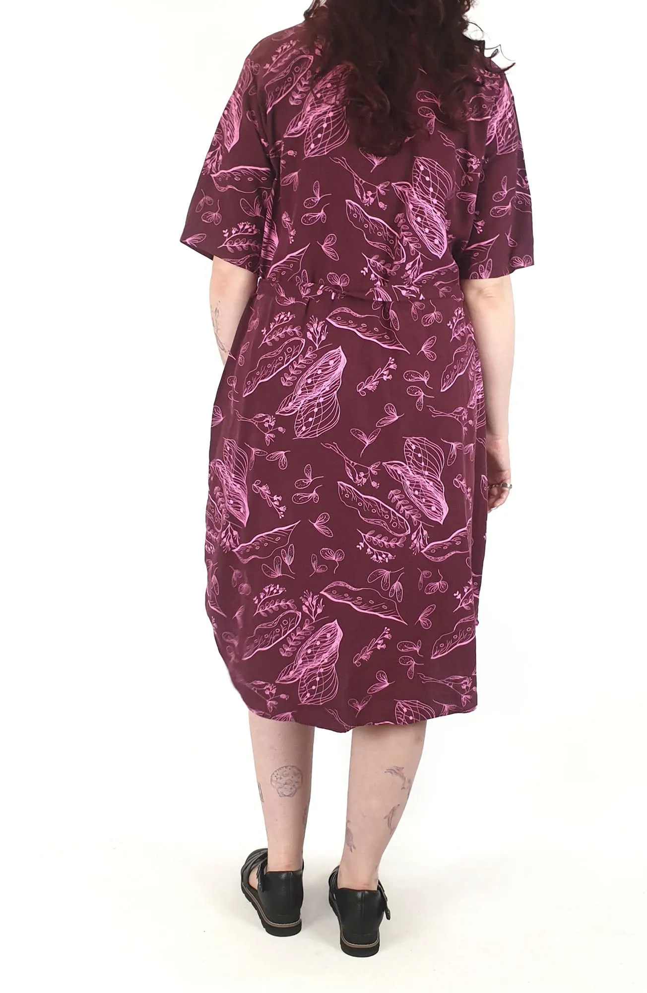 Magpie Goose deep red print dress size 14, best fits 12-14