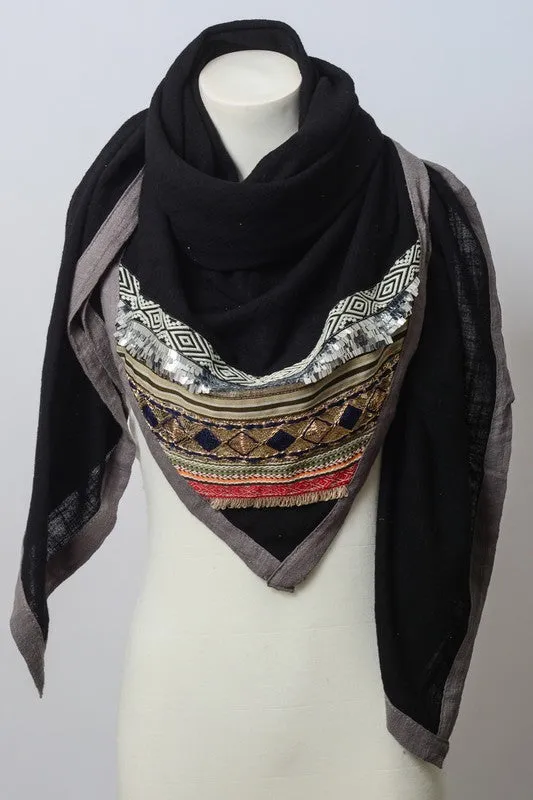 MAKAYLA EMBELLISHED SCARF BLACK