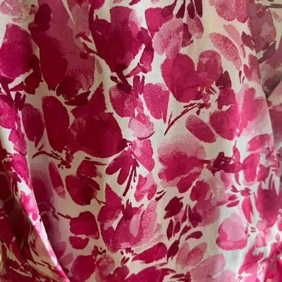 NWOT-Vince Camuto, Sleeveless Floral Wrap Dress Stretch Waist, size large