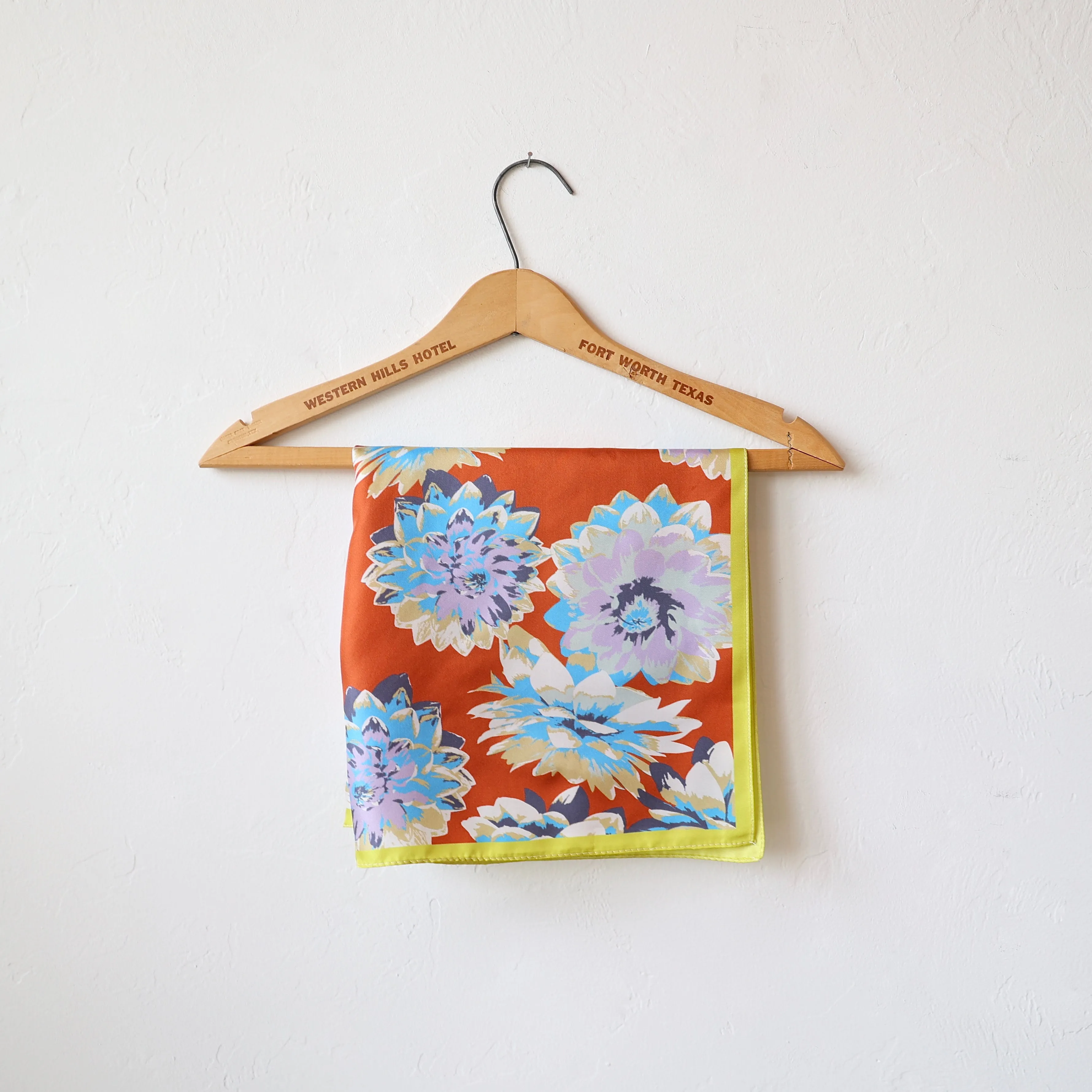 Épice Floral Silk Twill Scarf - Ginger