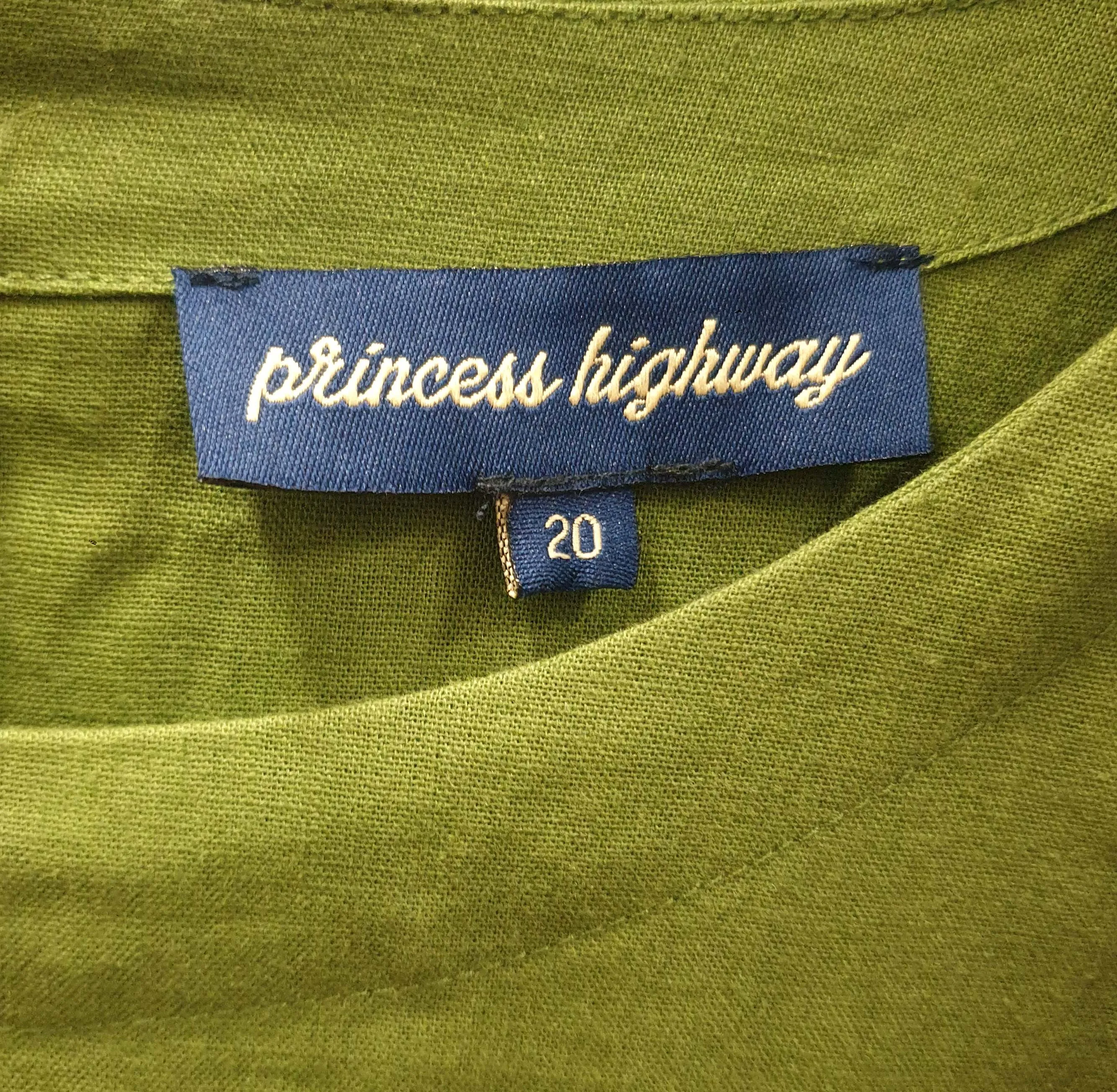 Princess Highway green half sleeve tiered dress size 20