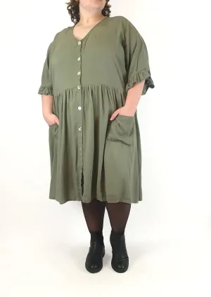 Proud Poppy olive green half sleeve dress size 28