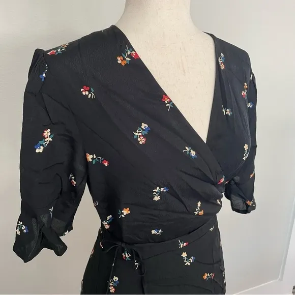 Rails Amiee Kyoto Floral Wrap Dress Black Medium 3/4 Flutter sleeve