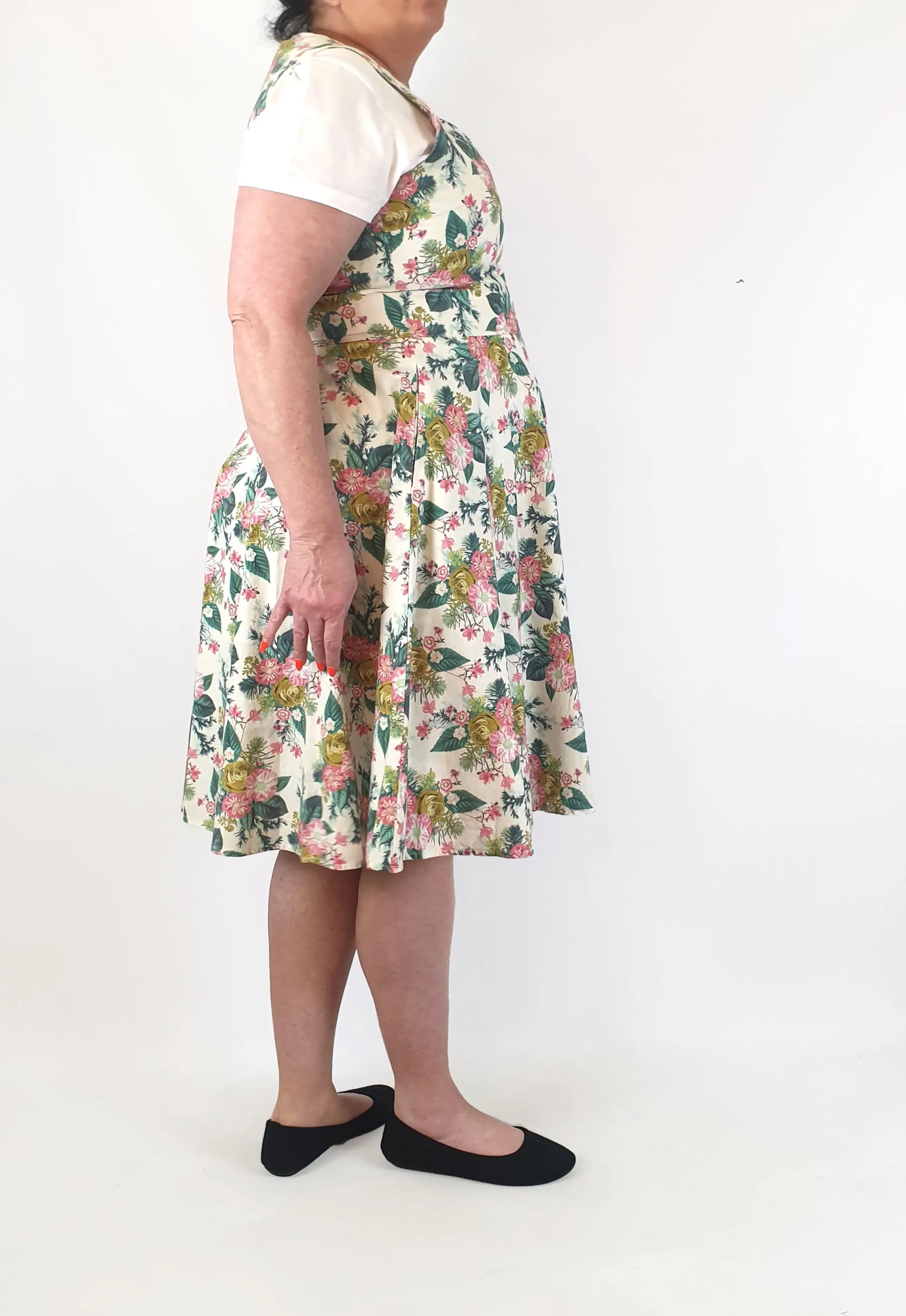 Revival retro style floral sleeveless dress size 18