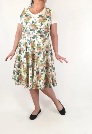 Revival retro style floral sleeveless dress size 18