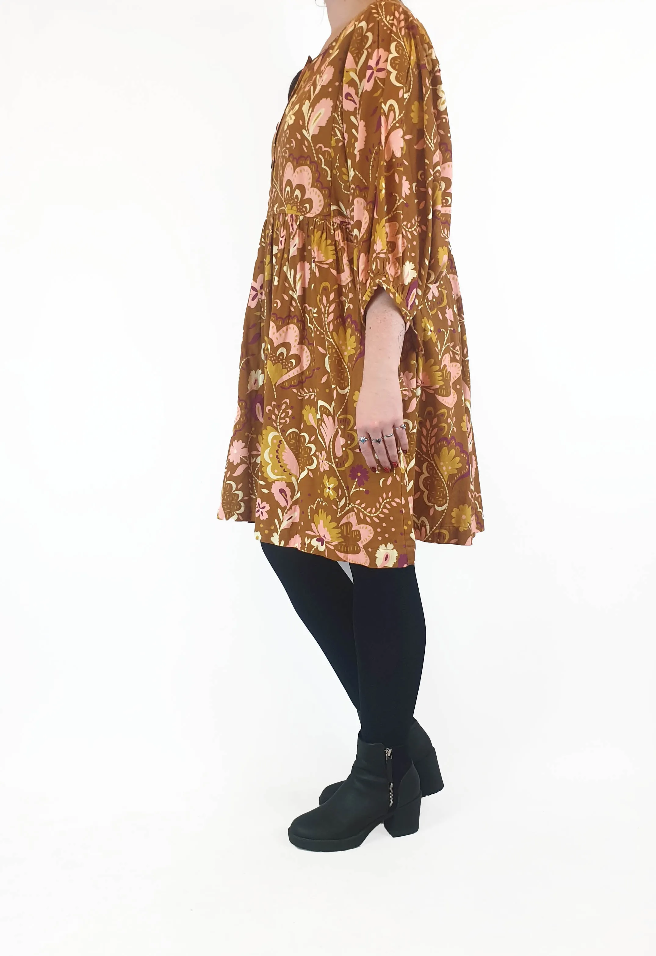 Sage & Claire mustard print long sleeve dress size M