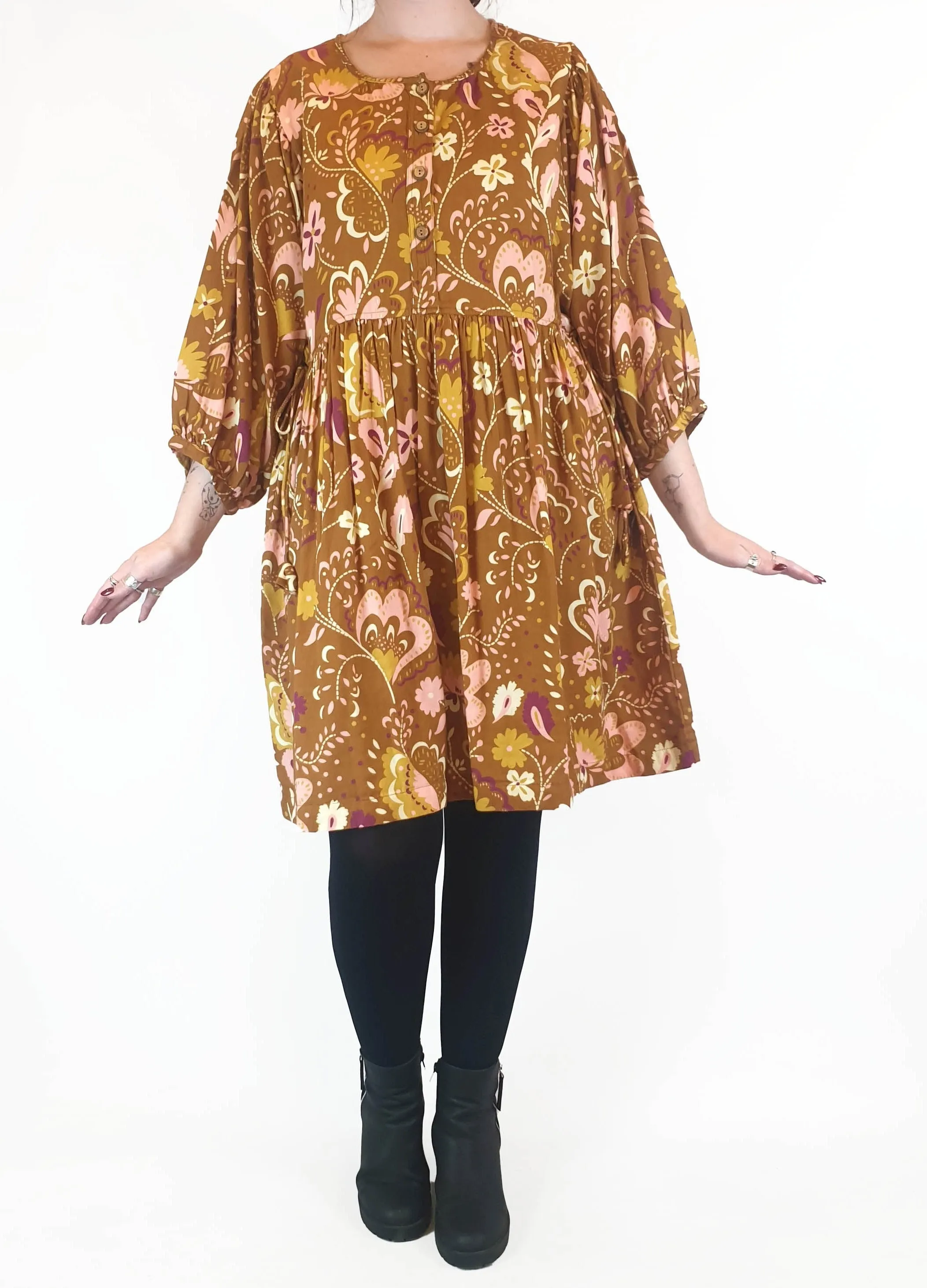 Sage & Claire mustard print long sleeve dress size M