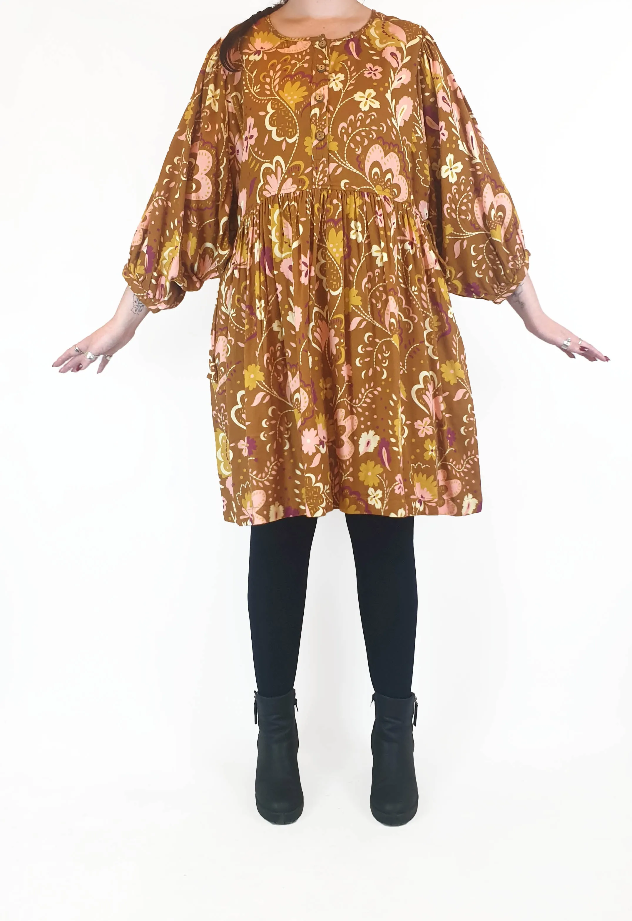 Sage & Claire mustard print long sleeve dress size M