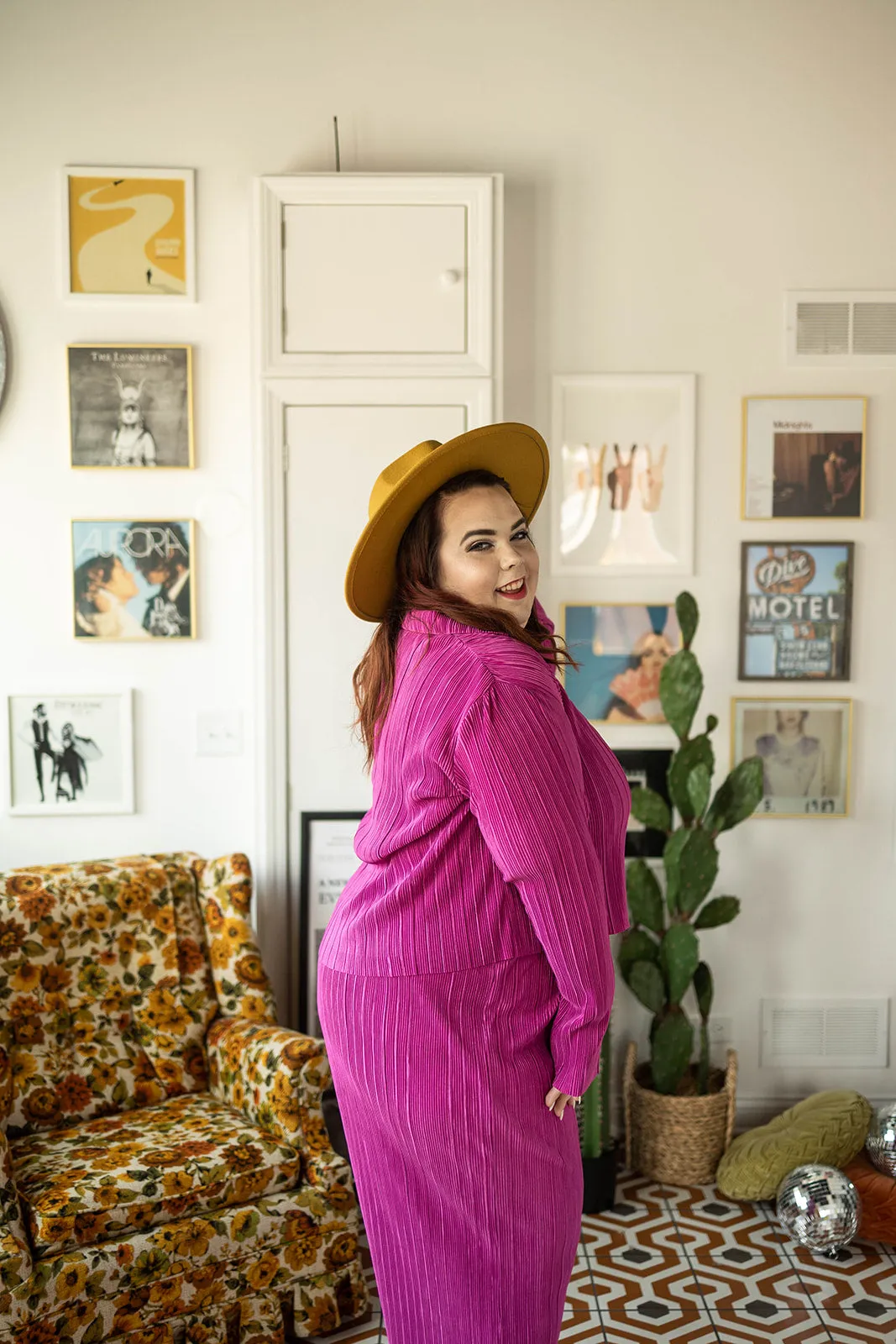 simone plisse set in fuchsia