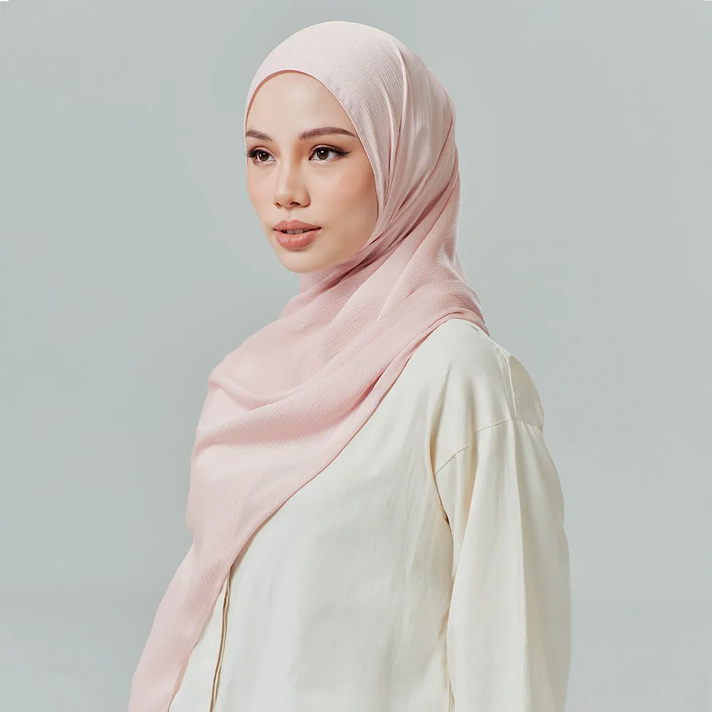 Sofya in Icepink