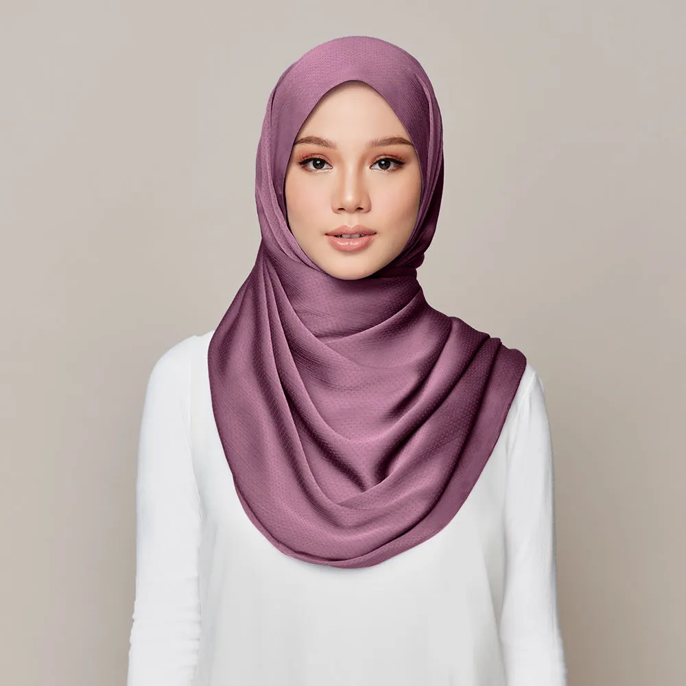 Sofya in Lupine