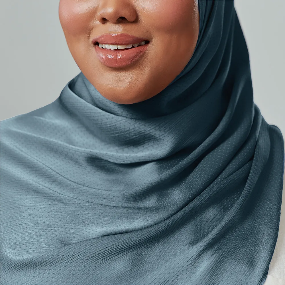 Sofya in Teal