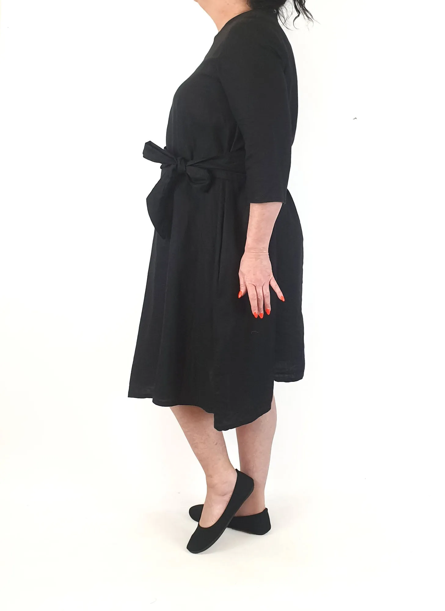 Spotted Squall black 100% linen dress size L/XL (Made in Tasmania)