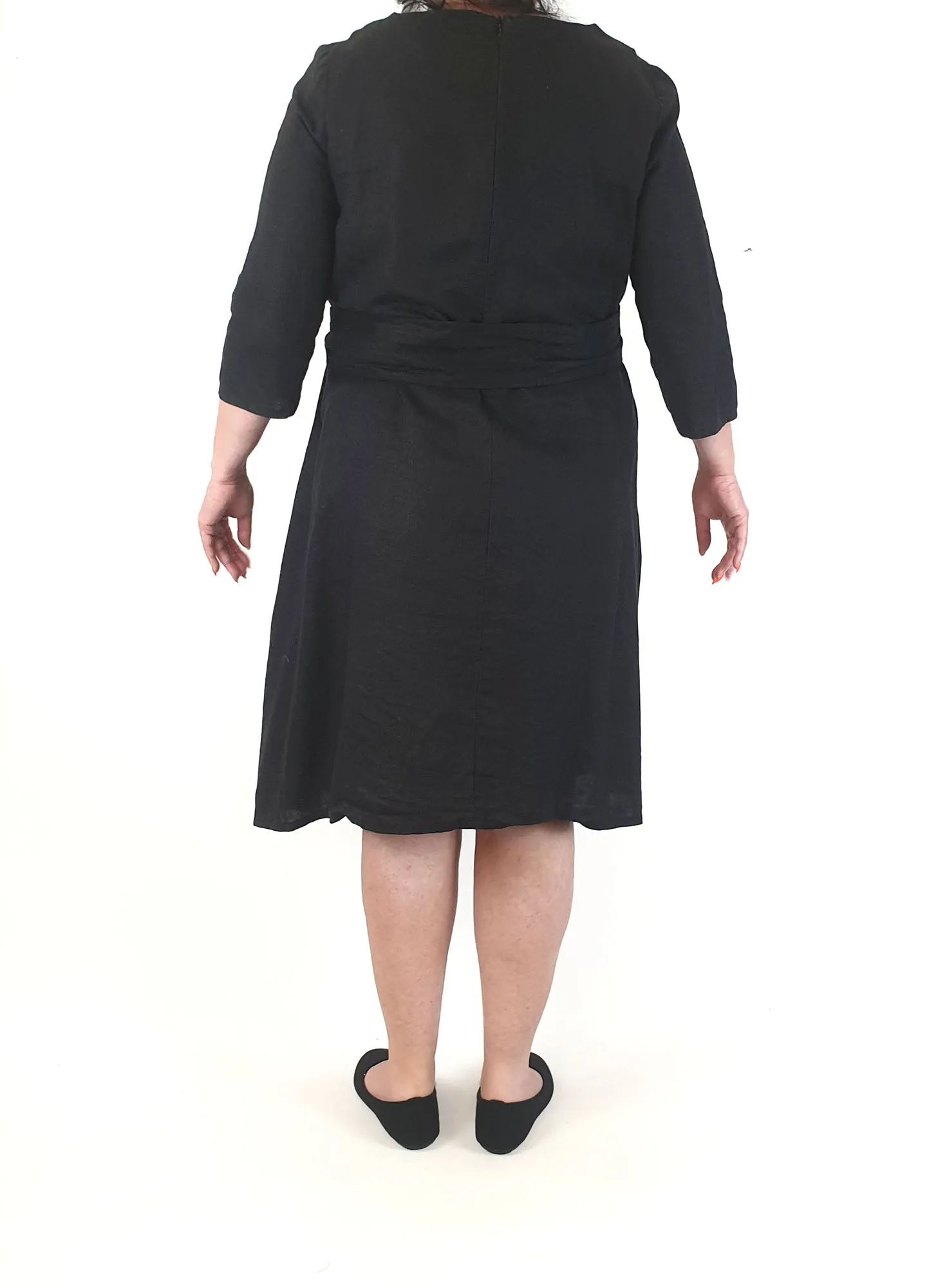 Spotted Squall black 100% linen dress size L/XL (Made in Tasmania)