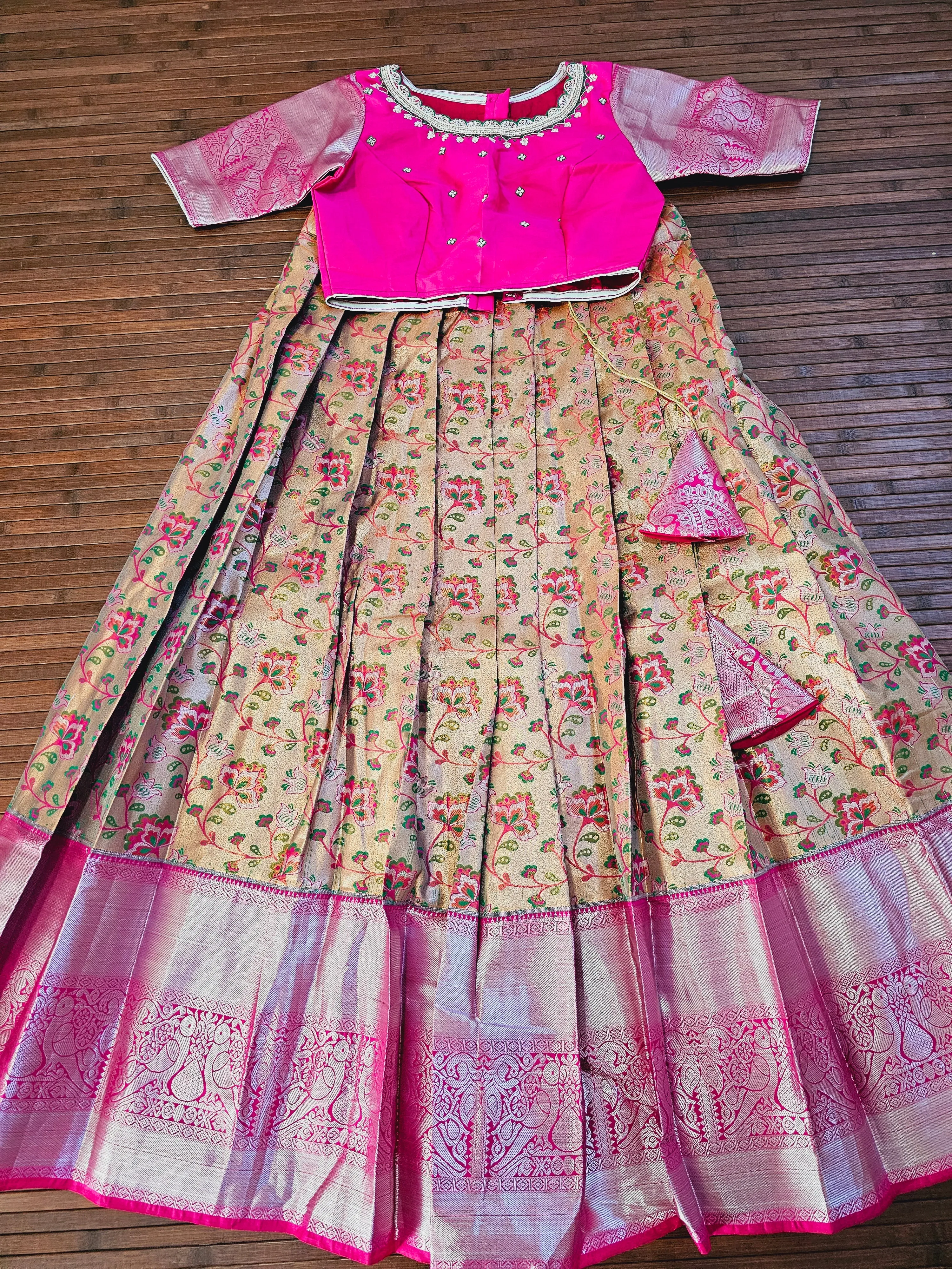 Teen/Adult Medium - Semi Kanchi Tissue Floral Lehanga Set